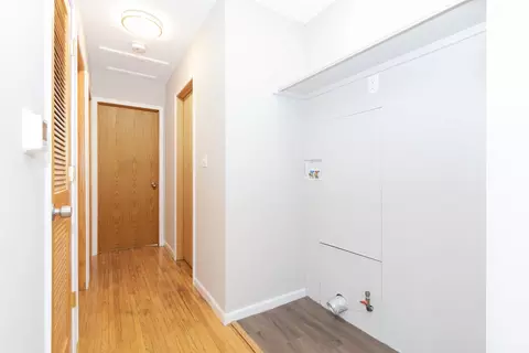Entry Way - 892 Taylor Ave, Aurora, IL 60506 photo 1 of 1
