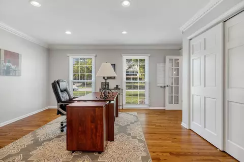 453 Brighton Dr, Wheaton, IL 60189 photo 22