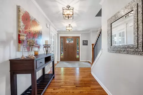 453 Brighton Dr, Wheaton, IL 60189 photo 7