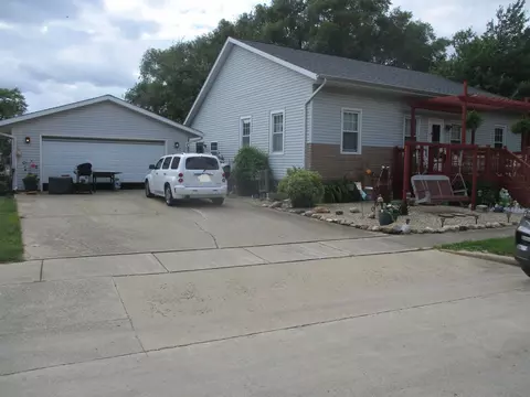 411 N Ohio Ave, Rantoul, IL 61866