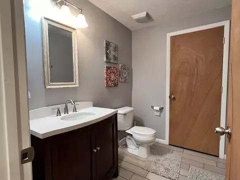 Bath - 3125 Auburn Rd, Bloomington, IL 61704 photo 3 of 3