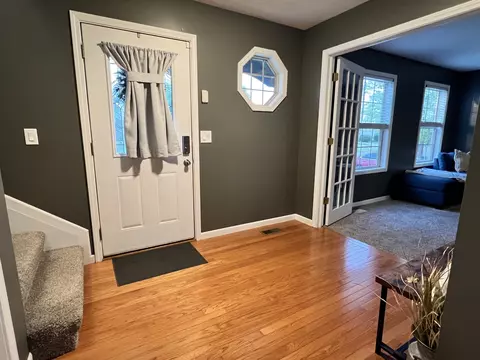 Entry Way - 3125 Auburn Rd, Bloomington, IL 61704 photo 1 of 2