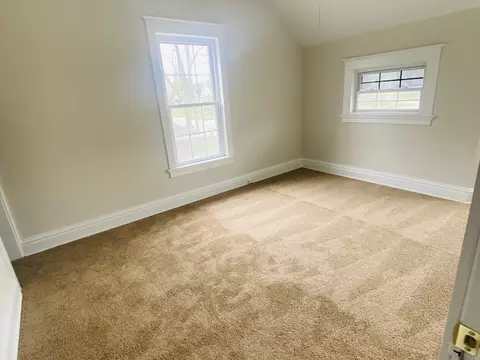 33 Wilcox Ave, Elgin, IL 60123 photo 11
