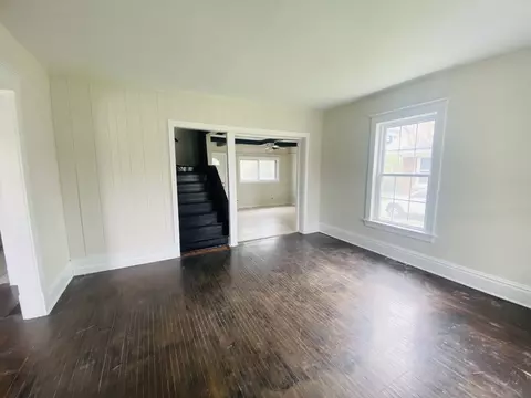 33 Wilcox Ave, Elgin, IL 60123 photo 4