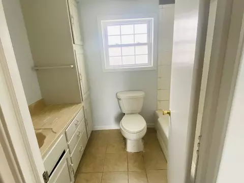 33 Wilcox Ave, Elgin, IL 60123 photo 6