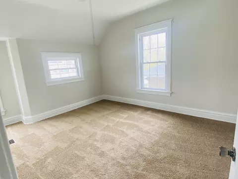 33 Wilcox Ave, Elgin, IL 60123 photo 9
