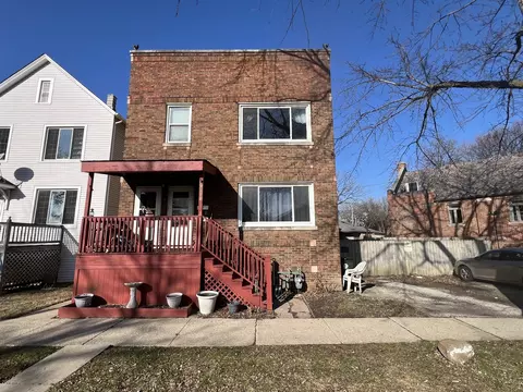 9118 Lincoln Ave, Brookfield, IL 60513