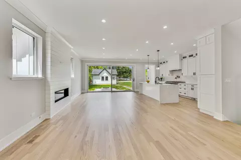 940 Spruce St, Glenview, IL 60025 photo 8