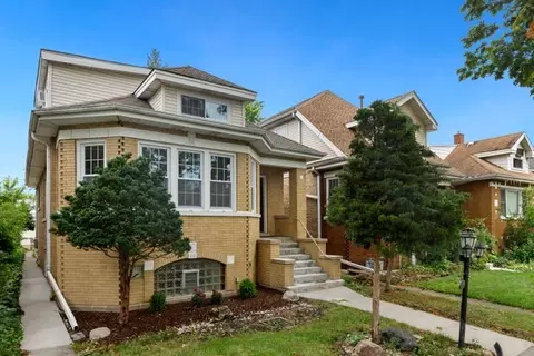 7864 W Cressett Dr, Elmwood Park, IL 60707