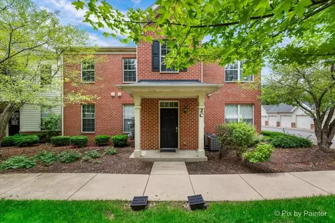 1032 Swift Rd #2C, Glen Ellyn, IL 60137