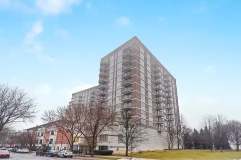 1515 S Prairie Ave #1013, Chicago, IL 60605