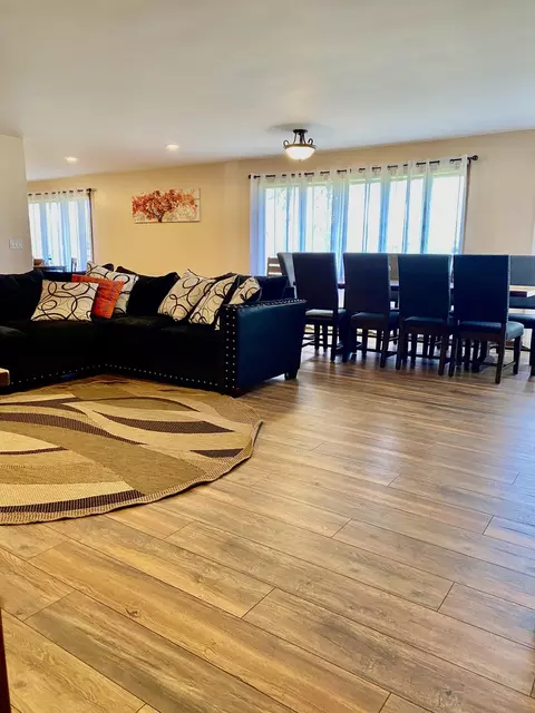 Living - 2 Elmwood Dr, Kankakee, IL 60901 photo 3 of 3