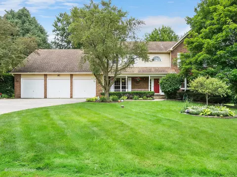 28 W525 Diversey Pkwy, West Chicago, IL 60185