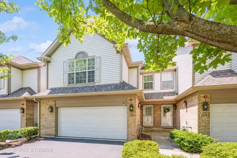 2116 Ivy Ridge Dr, Hoffman Estates, IL 60192