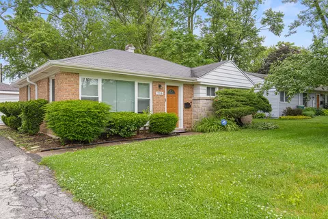 216 Miami St, Park Forest, IL 60466