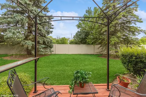 44 Lancaster Cir, Gurnee, IL 60031 photo 15