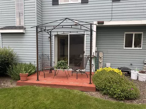 44 Lancaster Cir, Gurnee, IL 60031 photo 16