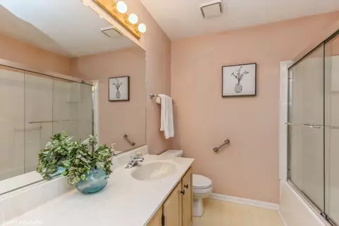 44 Lancaster Cir, Gurnee, IL 60031 photo 11