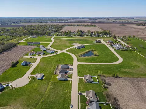 1314 Indian Trl, Kankakee, IL 60901 photo 2