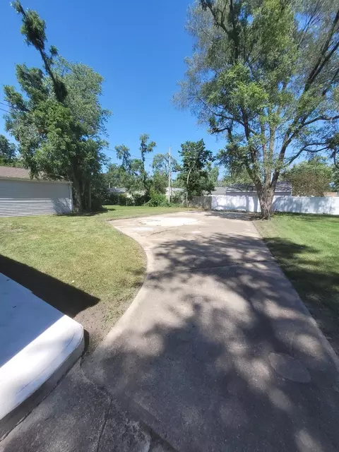 736 N Webster Cir W, Kankakee, IL 60901 photo 20