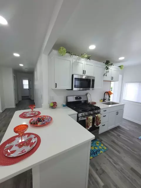 736 N Webster Cir W, Kankakee, IL 60901 photo 4