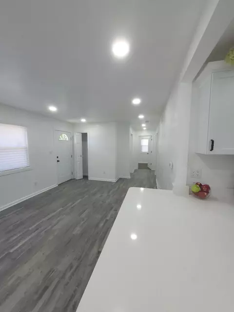 736 N Webster Cir W, Kankakee, IL 60901 photo 7