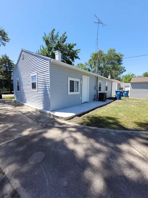 736 N Webster Cir W, Kankakee, IL 60901 photo 22
