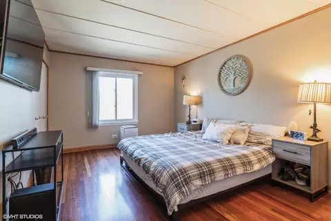 900 S Des Plaines River Rd #2C, Des Plaines, IL 60016 photo 7