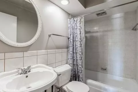 900 S Des Plaines River Rd #2C, Des Plaines, IL 60016 photo 10