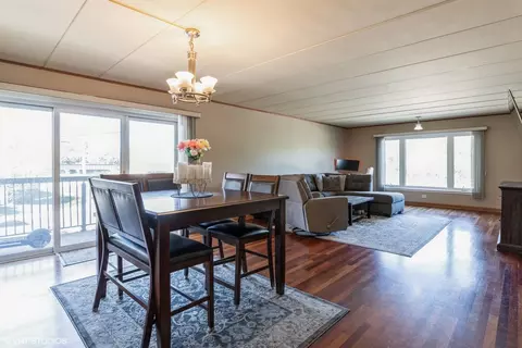 900 S Des Plaines River Rd #2C, Des Plaines, IL 60016 photo 4
