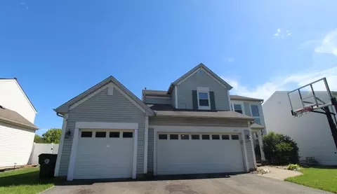 357 Deer Lake Dr, Hainesville, IL 60030