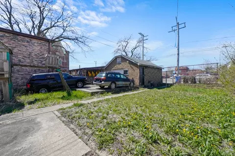 Exterior - 4250 S California Ave, Chicago, IL 60632 photo 5 of 6
