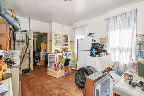 Kitchen - 4250 S California Ave, Chicago, IL 60632 photo 1 of 2