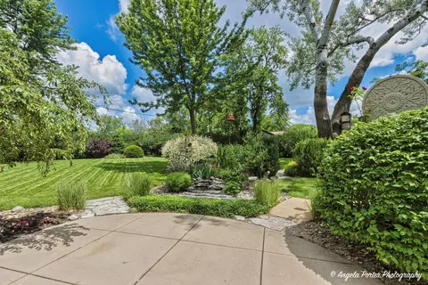 440 E Bluebonnet Ln, Hoffman Estates, IL 60169 photo 22