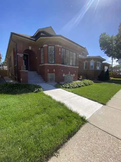 1625 E 86th St, Chicago, IL 60617