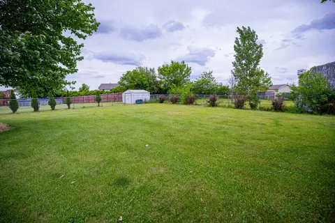 Exterior - 621 Willow Bend Dr, Davis Junction, IL 61020 photo 13 of 14