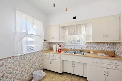 860 S Myrtle Ave, Kankakee, IL 60901 photo 12