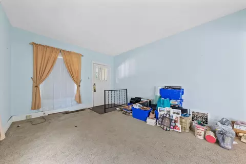 860 S Myrtle Ave, Kankakee, IL 60901 photo 4