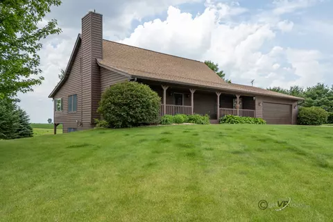 2361 W Florence Rd, Baileyville, IL 61007