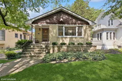 56 Malden Ave, La Grange, IL 60525