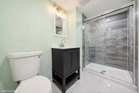 Bath - 923 E 7th St, Lockport, IL 60441 photo 1 of 2