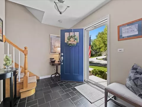 Entry Way - 512 E 14th Ave, Naperville, IL 60563 photo 1 of 1