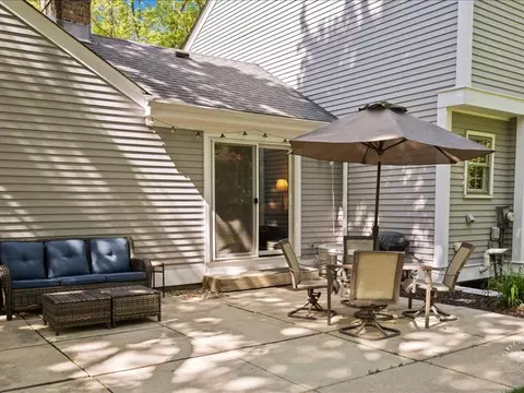 Exterior - 512 E 14th Ave, Naperville, IL 60563 photo 5 of 5