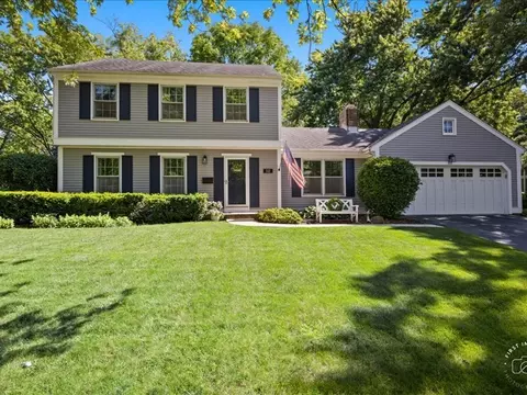 512 E 14th Ave, Naperville, IL 60563