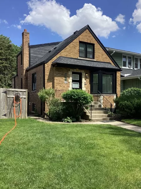 2137 N Sayre Ave, Chicago, IL 60707