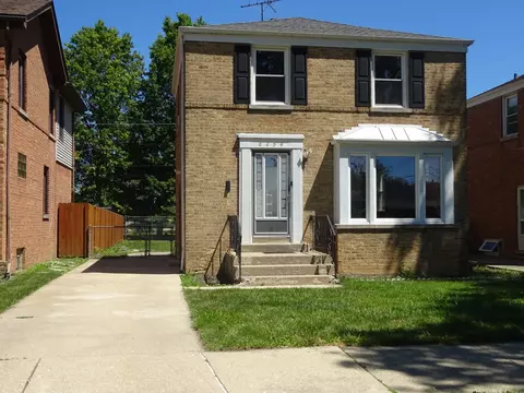 6254 W Eastwood Ave, Chicago, IL 60630