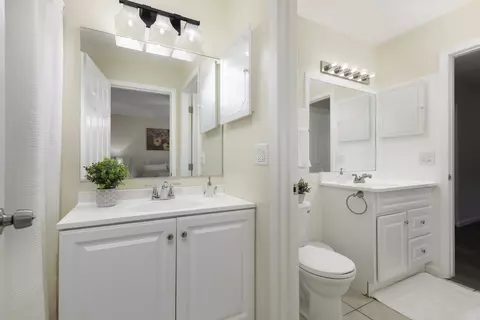 124 Thackeray Dr, Bolingbrook, IL 60440 photo 21