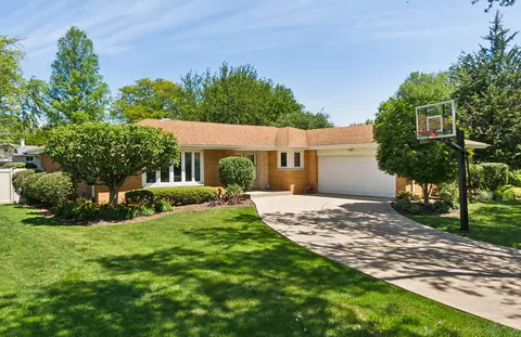 8548 Hemlock St, Orland Park, IL 60462