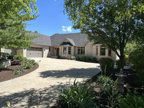 6 N341 Prairie Valley Dr, Saint Charles, IL 60175