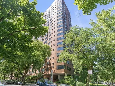 3100 N Lake Shore Dr #908, Chicago, IL 60657